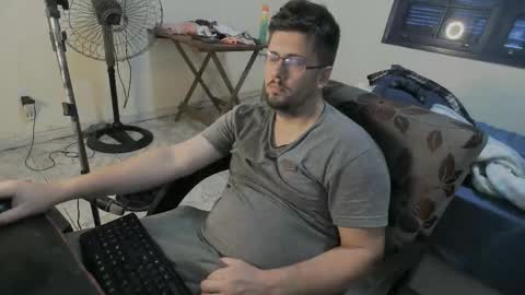 Snapshot of zehdolandia chatting on 27, 3, 2026 pervboy online show from 27, 3, 2026