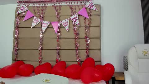 Zenda Evans online show from 16, 2, 2026