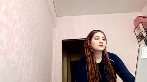 Snapshot of zeniabrossoit chatting on 8, 3, 2026 zeniabrossoit online show from 8, 3, 2026