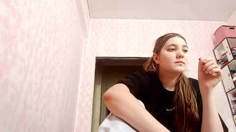 Snapshot of zeniabrossoit chatting on 1, 4, 2026 zeniabrossoit online show from 1, 4, 2026