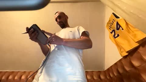 Snapshot of zervale chatting on 16, 9, 2025 zervale online show from 16, 9, 2025