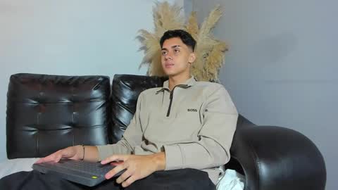 Zeus Brant online show from 21, 4, 2026