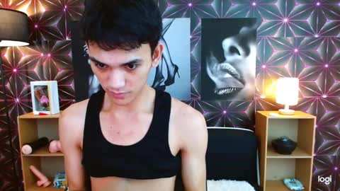 zavier skinny asian online show from 12, 3, 2025