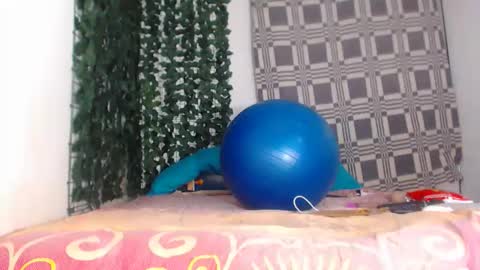 Snapshot of zhanaya_jhaen chatting on 18, 5, 2026 zhannaya online show from 18, 5, 2026