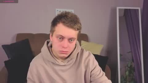 zherealkrugi online show from 14, 12, 2025