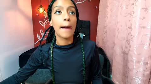 Zia Green online show from 13, 12, 2024