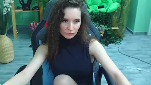 zianichols online show from 24, 2, 2025