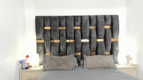 Snapshot of ziataylor chatting on 25, 2, 2025 ziataylor online show from 25, 2, 2025