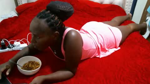 Snapshot of zindzi chatting on 26, 4, 2026 Miss Zindzi online show from 26, 4, 2026