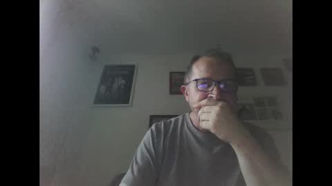 Snapshot of zippi55 chatting on 13, 10, 2025 Zippi online show from 13, 10, 2025
