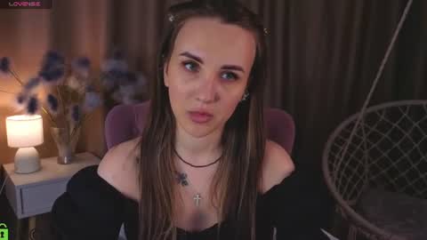 Snapshot of zlata__fox chatting on 22, 6, 2026 Zlata Mon Tue Thu Fri Sun Sa GMT 3 0000pm - 0600pm online show from 22, 6, 2026
