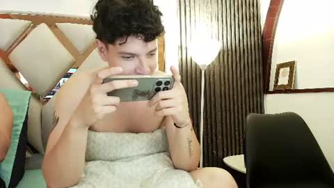 Zoe and dylan  online show from 28, 7, 2026