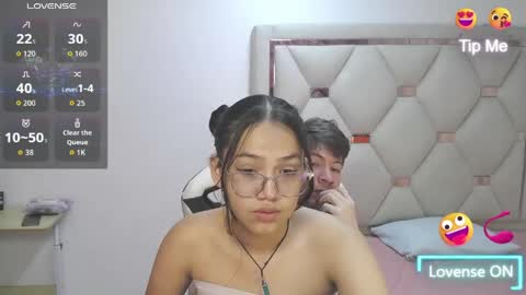 Snapshot of zoe_and_jackk_ chatting on 10, 5, 2026 ZOE AND JACK online show from 10, 5, 2026