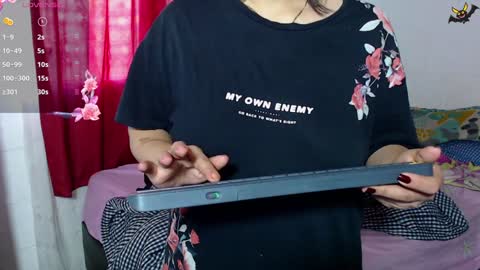 Zoe Bronw online show from 17, 12, 2024