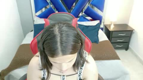 Snapshot of zoe_green01 chatting on 11, 4, 2026 zoe online show from 11, 4, 2026