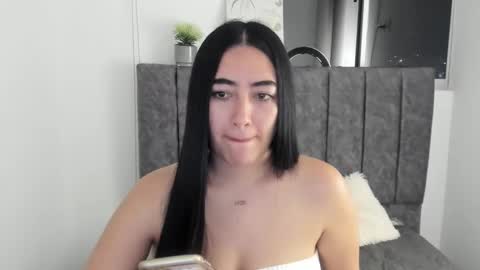zoe_jones7 online show from 16, 9, 2025