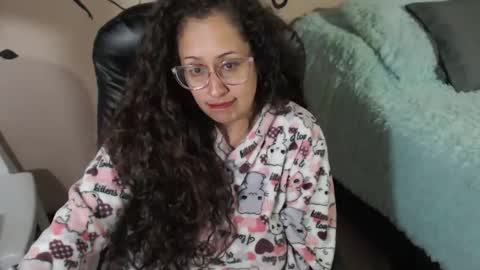 Zoe Koller online show from 16, 11, 2025