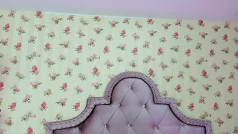 Snapshot of zoe_kravitx chatting on 27, 12, 2024 CAMILA online show from 27, 12, 2024