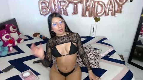 zoe  online show from 12, 4, 2026