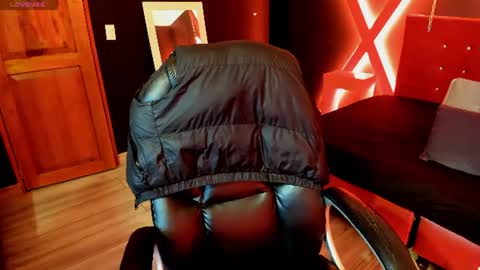 zoe  online show from 14, 7, 2026