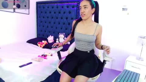 Snapshot of zoe_m00n chatting on 20, 5, 2026 zoe online show from 20, 5, 2026