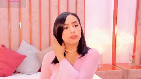 Snapshot of zoe_monrow chatting on 12, 7, 2026 Zoe Monrow online show from 12, 7, 2026