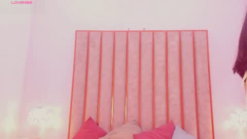 Snapshot of zoe_monrow chatting on 24, 7, 2026 Zoe Monrow online show from 24, 7, 2026
