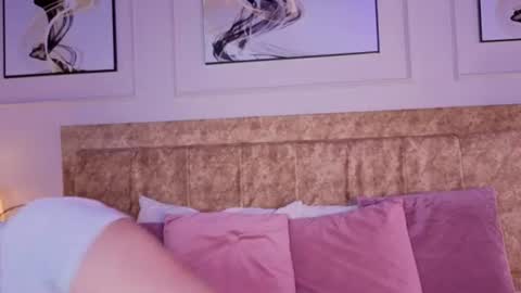 Snapshot of zoe_moon__ chatting on 10, 6, 2026 zoe_moon__ online show from 10, 6, 2026