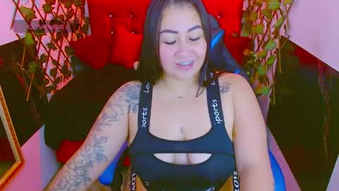 zoe_naughty22 online show from 1, 6, 2026