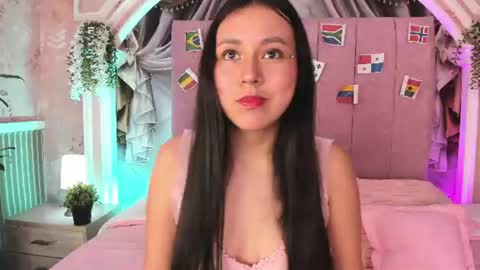 Snapshot of zoe_pettite_ chatting on 8, 7, 2026 zoe_pettite_ online show from 8, 7, 2026