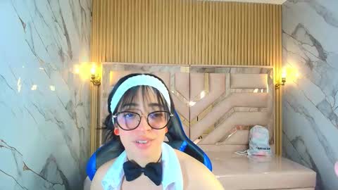 Zoe  online show from 27, 11, 2025