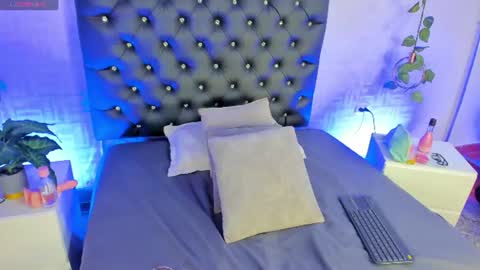 Snapshot of zoe_rousee_ chatting on 23, 7, 2026 zoe_rousee_ online show from 23, 7, 2026