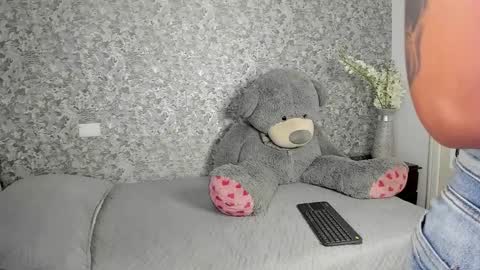 Zoe  online show from 14, 1, 2026