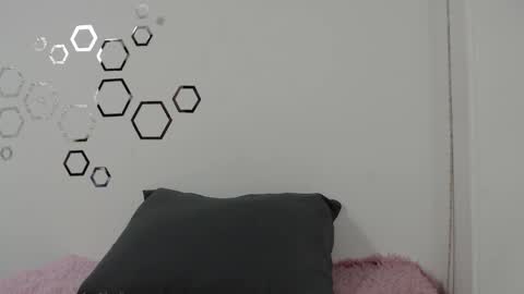 Carolina online show from 22, 9, 2025