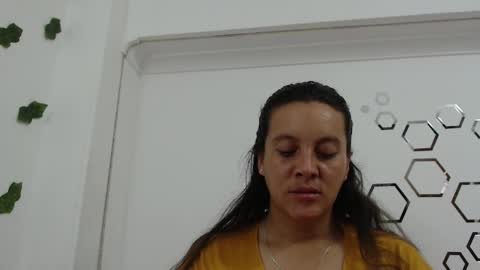 Carolina online show from 24, 11, 2025