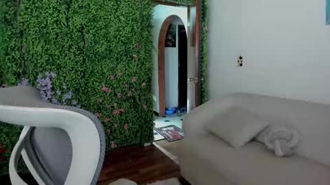 Zoe online show from 9, 11, 2025