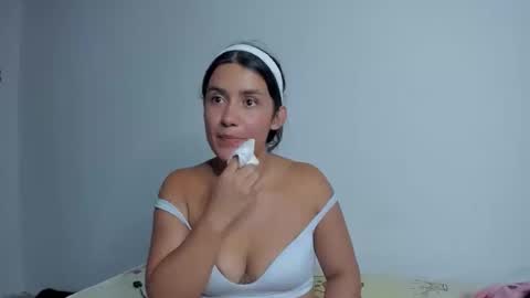 Snapshot of zoe_wattson chatting on 12, 5, 2026 Zoe online show from 12, 5, 2026