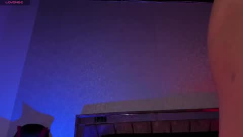 Snapshot of zoeblanc_ chatting on 8, 1, 2026 zoeblanc_ online show from 8, 1, 2026