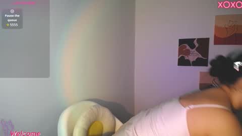 Zoe Bolton online show from 31, 10, 2025