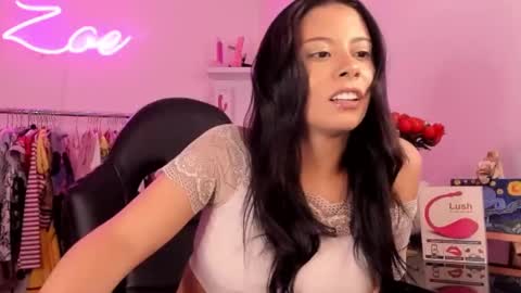 zoecams online show from 8, 3, 2025