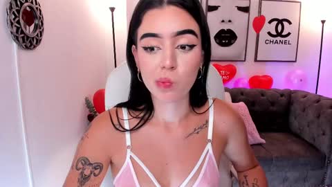 Snapshot of zoee_jackson chatting on 16, 2, 2025  zoee jackson online show from 16, 2, 2025