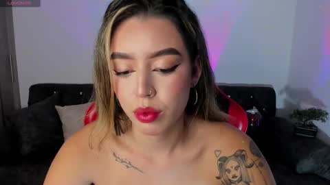  zoee jackson online show from 21, 11, 2025