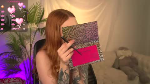 Snapshot of zoeford_ chatting on 30, 4, 2026 ZOE online show from 30, 4, 2026