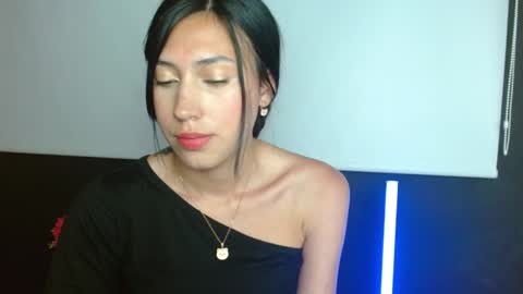 Laura  online show from 14, 12, 2024