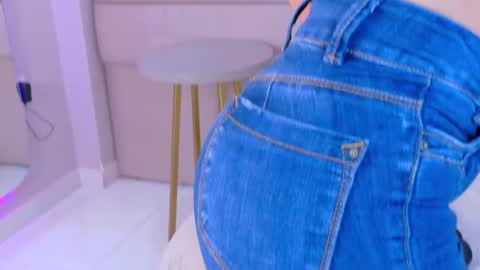 Snapshot of zoehangel chatting on 6, 3, 2026 Zoe online show from 6, 3, 2026