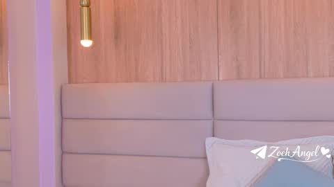 Snapshot of zoehangel chatting on 28, 3, 2026 Zoe online show from 28, 3, 2026