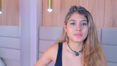 Snapshot of zoehangel chatting on 1, 4, 2026 Zoe online show from 1, 4, 2026