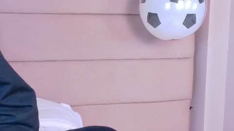 Snapshot of zoehangel chatting on 24, 6, 2026 Zoe online show from 24, 6, 2026