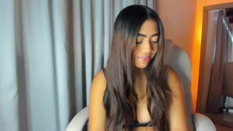 zoei_moon online show from 14, 4, 2026