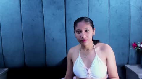Snapshot of zoesmiitt chatting on 16, 6, 2026 zoesmiitt online show from 16, 6, 2026